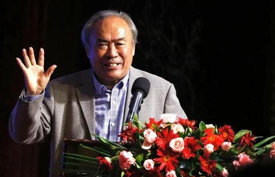 []独家原创稿件，未经授权不得转载，违者将追究其相关法律责任 标签： 光影绽放·中国电影120周年活力之夜电影频道四川成都 ： 相关新闻 唐人街虽小，五脏俱全！