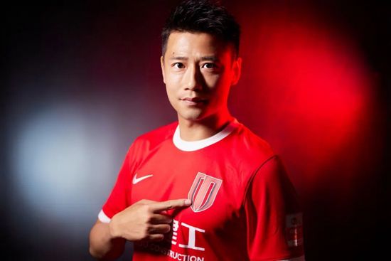 格伦·克洛斯、莎拉·保罗森、泰亚娜·泰勒、金·卡戴珊、妮... 法鲨归来！