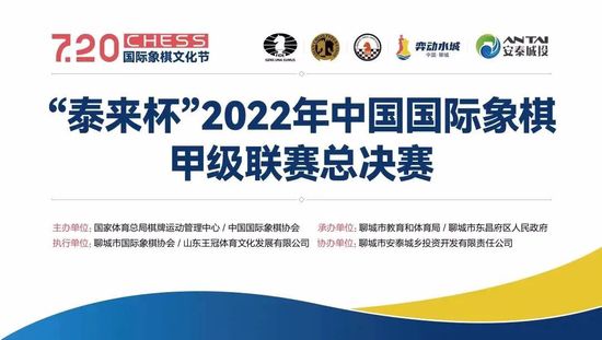 大家知道，至今《歌舞青春》已经有三部了，正因为前两部所取得的成功，为第三部做了很好的铺垫，第三部也吸收很多精华，而且导演超越前两部，将第三部大胆的搬到了大银幕，让观众更直接的感受本片特有的魅力，让全世界的观众可以在电影院享受一部青春音乐剧带来的快感。